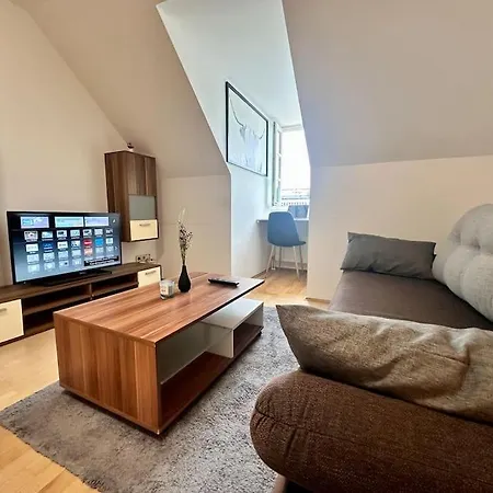 Panorama Schlossberg & Jacuzzi 아파트 *