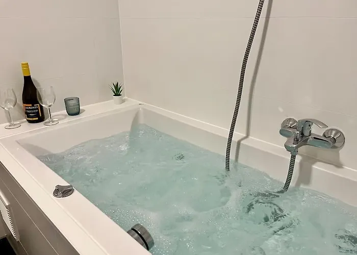 Panorama Schlossberg & Jacuzzi شقة *