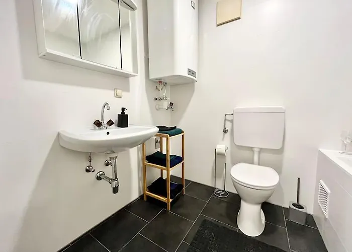 Panorama Schlossberg & Jacuzzi غراتس