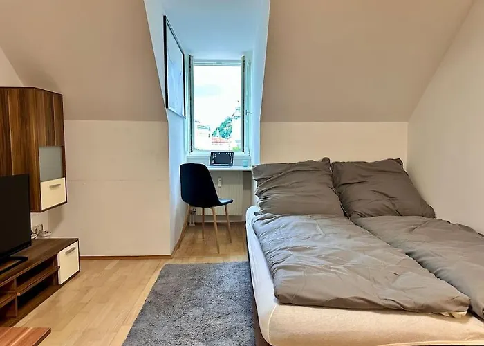 Panorama Schlossberg & Jacuzzi غراتس